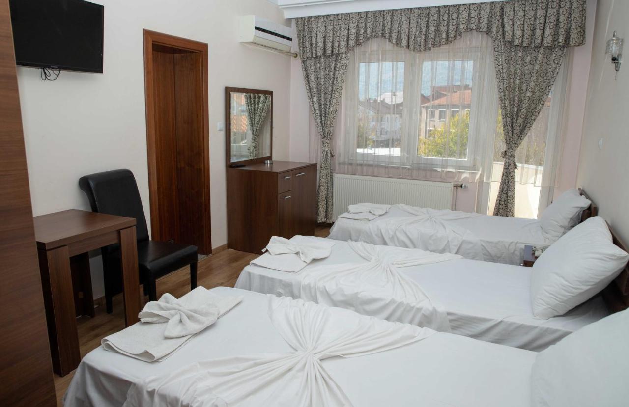 פג'ה Hotel Leo מראה חיצוני תמונה
